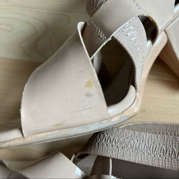 Aldo Cream Elastic Strappy Triangle Chunky Heels Size 7 - Picture 6 of 12